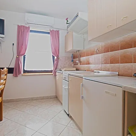Apartment Dragana 1508 *